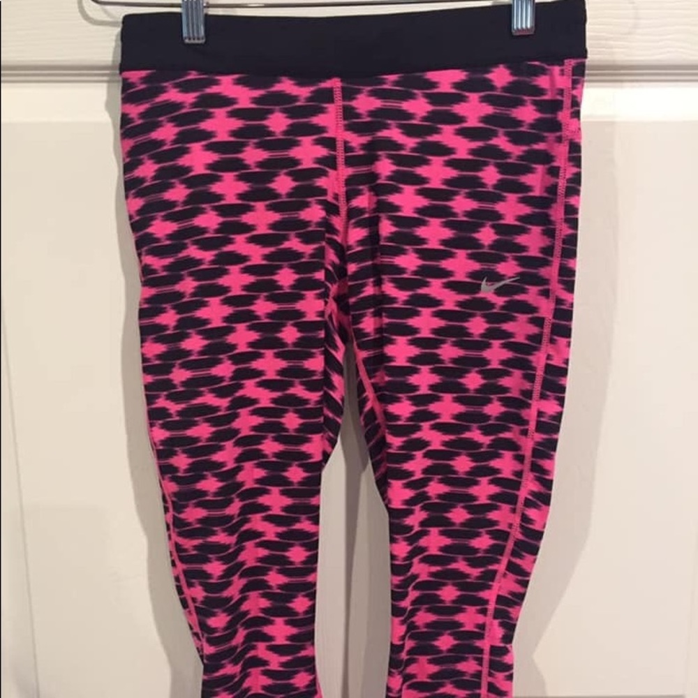 cropped nike pro leggings